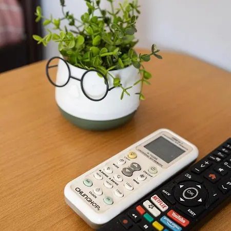 Elia Mini 5 * Larissa